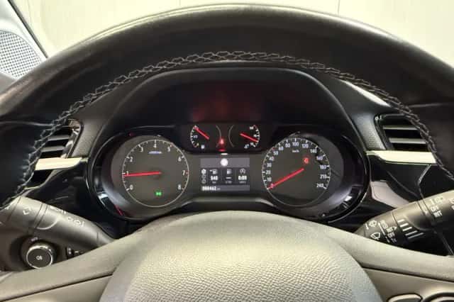 Opel Corsa (2022) thumbnail 17