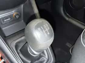 Kia Venga (2010) thumbnail 23