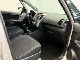 Kia Venga (2010) thumbnail 34