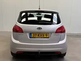 Kia Venga (2010) thumbnail 38
