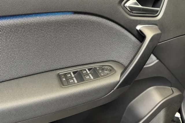 Renault Captur (2025) thumbnail 24