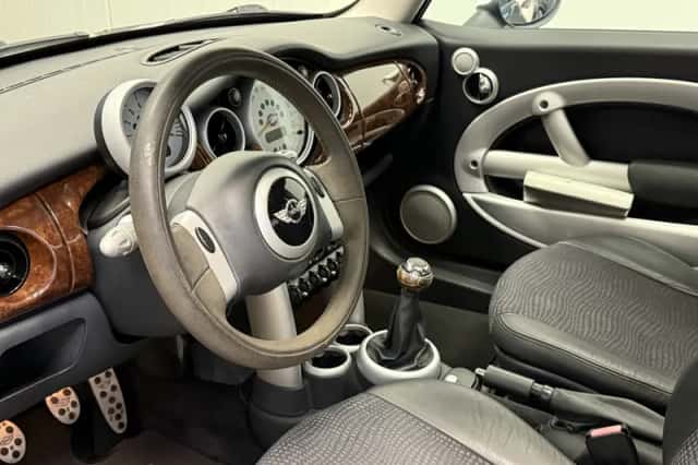 MINI Mini (2003) thumbnail 18