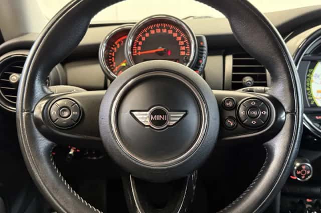 MINI Mini (2015) thumbnail 18