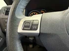 Opel Zafira (2013) thumbnail 14