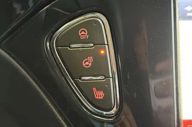 Opel Adam (2014) thumbnail 25