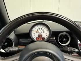 MINI Cabrio (2011) thumbnail 12