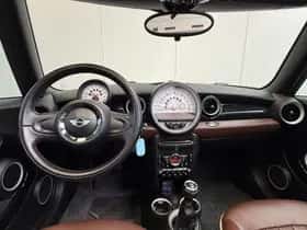MINI Cabrio (2011) thumbnail 4