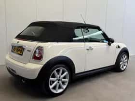 MINI Cabrio (2011) thumbnail 33