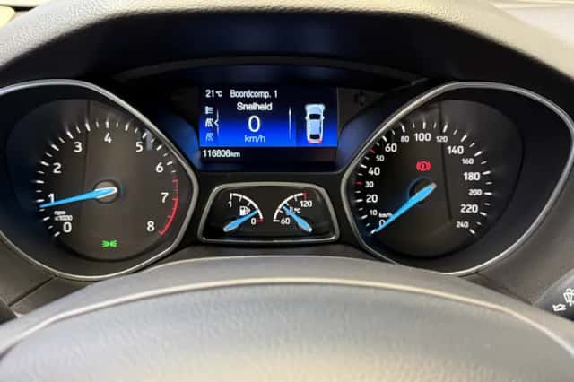 Ford Focus (2015) thumbnail 5
