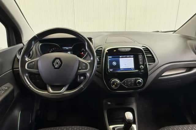 Renault Captur (2017) thumbnail 4