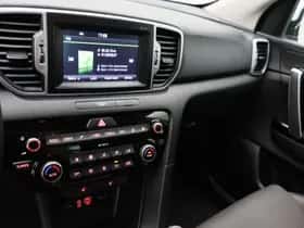 Kia Sportage (2016) thumbnail 18