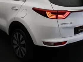 Kia Sportage (2016) thumbnail 25