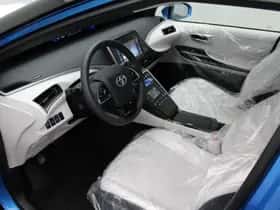 Toyota Mirai 1 (2022) thumbnail 14