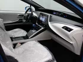 Toyota Mirai 1 (2022) thumbnail 4
