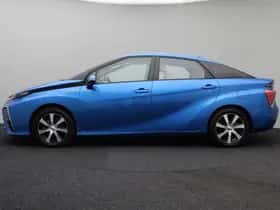 Toyota Mirai 1 (2022) thumbnail 5