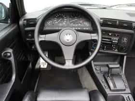 BMW 3-Serie (1991) thumbnail 2