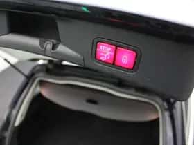 Mercedes-Benz C-Klasse (2015) thumbnail 14