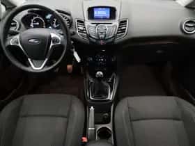 Ford Fiesta (2017) thumbnail 4