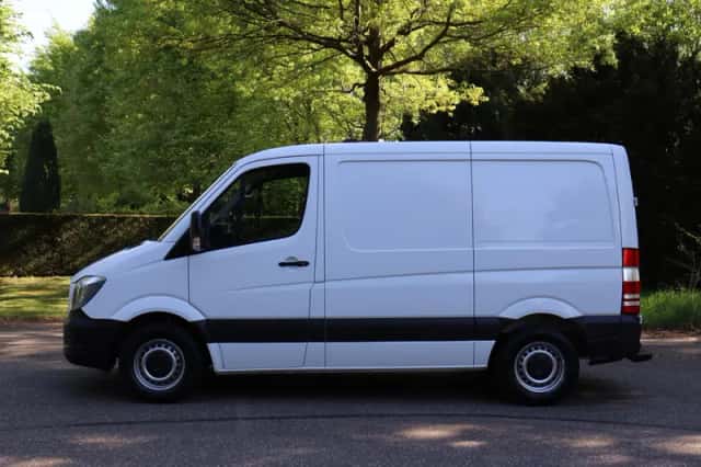 Mercedes-Benz Sprinter (2014) thumbnail 3