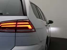 Volkswagen Golf (2018) thumbnail 26
