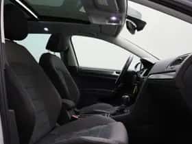 Volkswagen Golf (2018) thumbnail 29