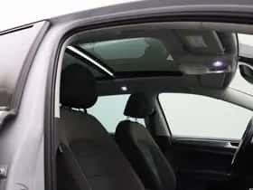 Volkswagen Golf (2018) thumbnail 30