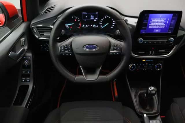 Ford Fiesta (2023) thumbnail 2