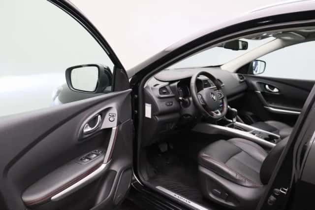 Renault Kadjar (2016) thumbnail 2