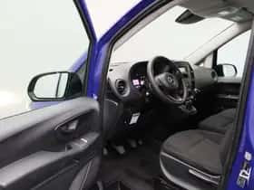 Mercedes-Benz Vito (2015) thumbnail 2