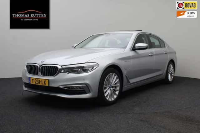 BMW 5-Serie (2018) thumbnail 1