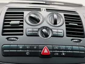Mercedes-Benz Viano (2008) thumbnail 18