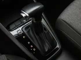 Kia Stonic (2019) thumbnail 3