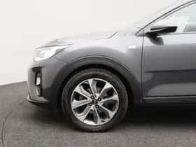 Kia Stonic (2019) thumbnail 24