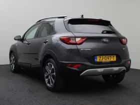 Kia Stonic (2019) thumbnail 10