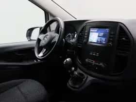 Mercedes-Benz Vito (2023) thumbnail 7