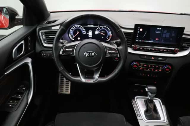 Kia Proceed (2020) thumbnail 2