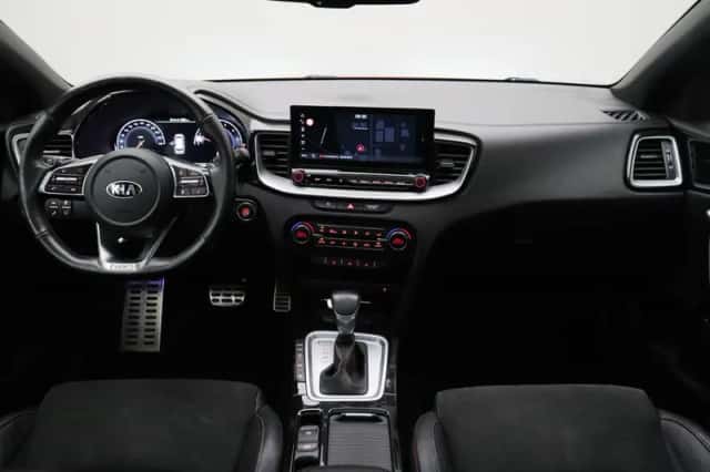 Kia Proceed (2020) thumbnail 4