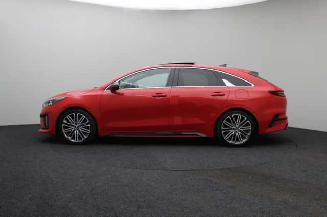 Kia Proceed (2020) thumbnail 5