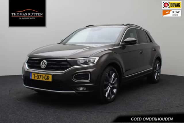 Volkswagen T-Roc (2019) thumbnail 1