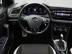 Volkswagen T-Roc (2019) thumbnail 2