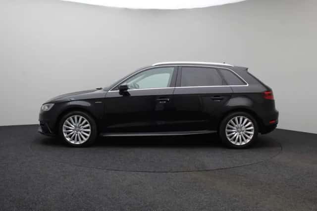 Audi A3 (2015) thumbnail 6