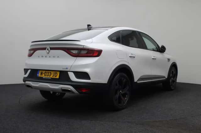 Renault Arkana (2021) thumbnail 3