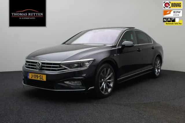 Volkswagen Passat (2020) thumbnail 1