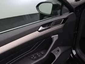 Volkswagen Passat (2020) thumbnail 22