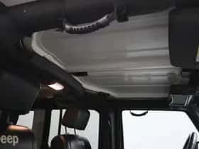 Jeep Wrangler thumbnail 25