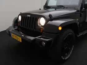 Jeep Wrangler thumbnail 31
