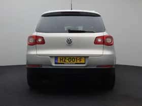 Volkswagen Tiguan (2011) thumbnail 12