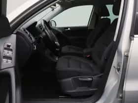 Volkswagen Tiguan (2011) thumbnail 8