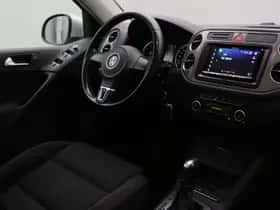 Volkswagen Tiguan (2011) thumbnail 10