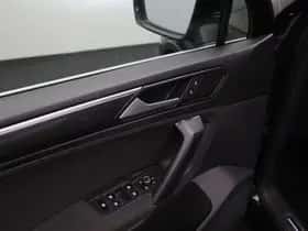 Volkswagen Tiguan (2017) thumbnail 22